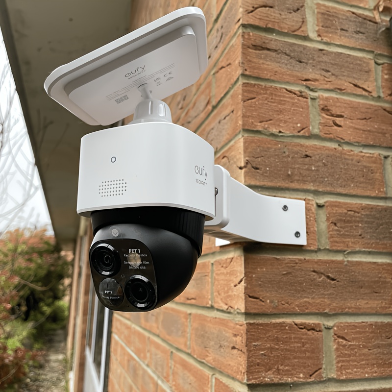Eufy Camera E220 - White Eufy S340 stand-alone camera, corner